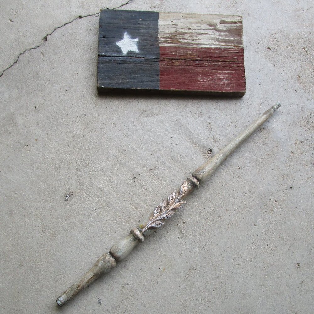 Vignette Decor Farmhouse Shabby Wooden Chic Spindle Upcycle Mold